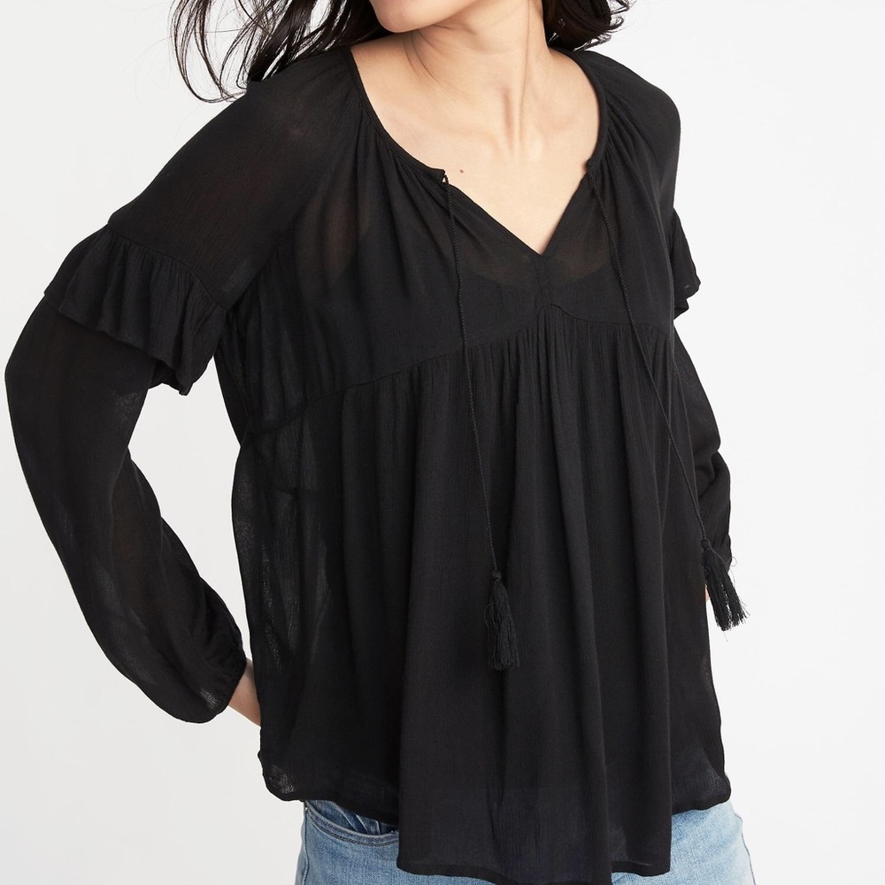 NWT Old Navy Tassle Peasant Top